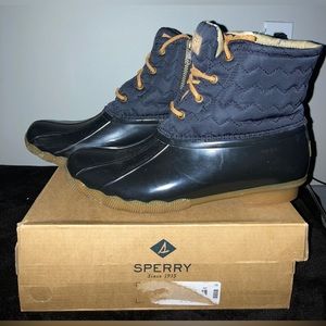Sperry Rain/ Snow Boots, Size 10 Woman’s, Color: Navy